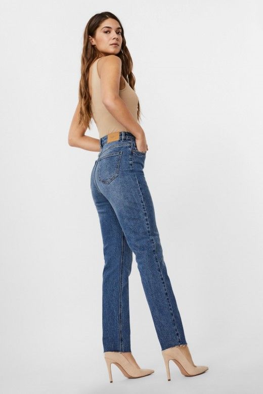 CALÇA MULHER JEANS BRENDASTRAIGHT VERO MODA CALÇA MULHER JEANS BRENDASTRAIGHT VERO MODA