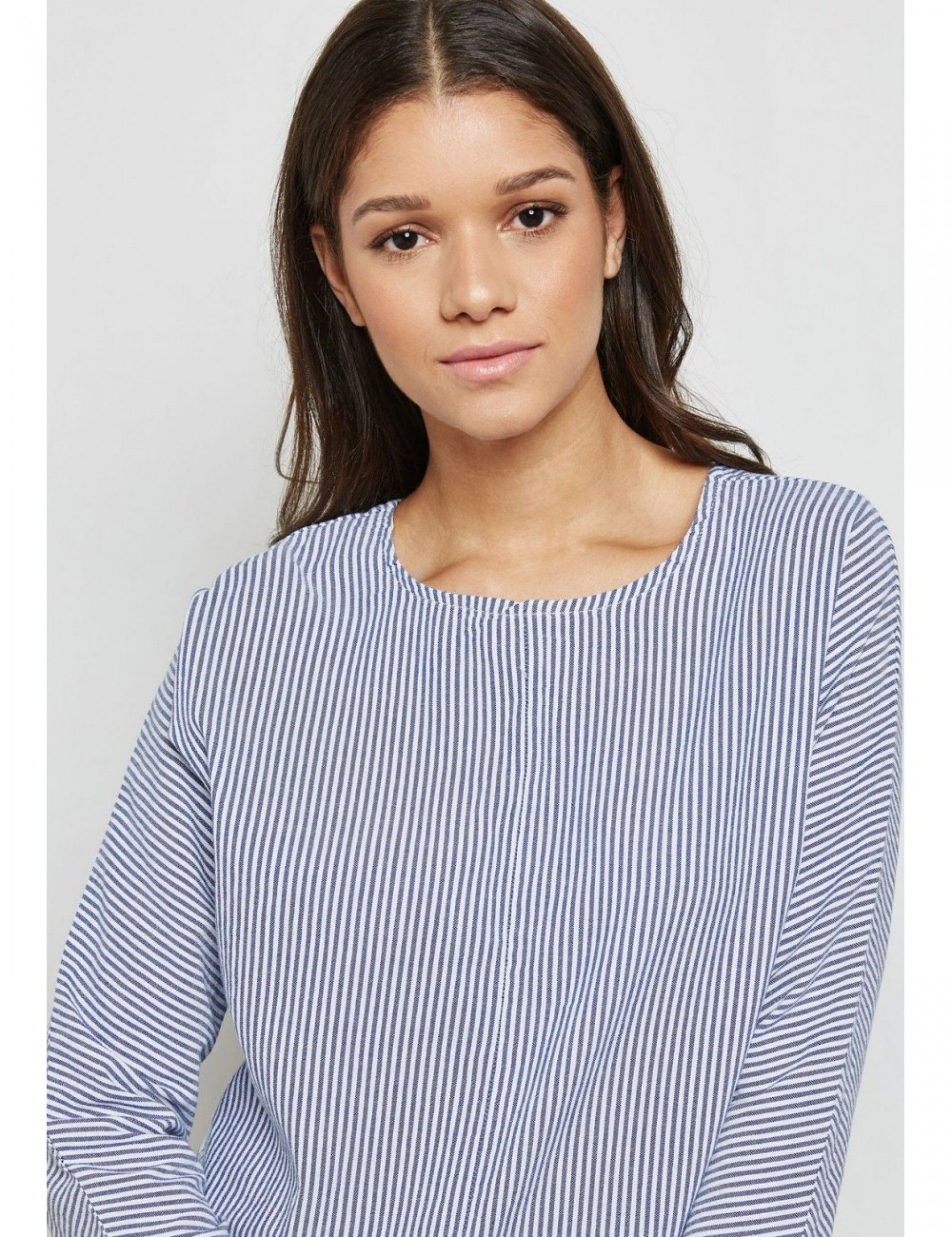 BLUSA MULHER GAIA RISCA LAÇO ONLY