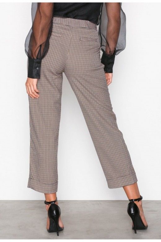 CALÇA MULHER ROSARIA LOOSE ONLY CALÇA MULHER ROSARIA LOOSE ONLY