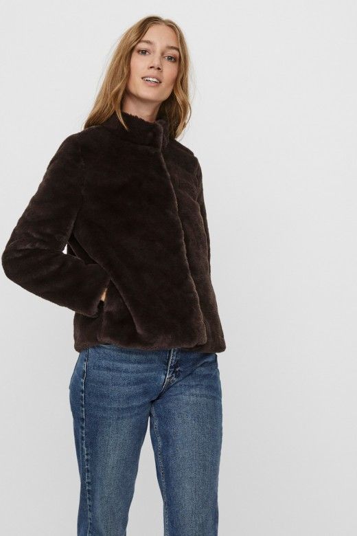 Casaco Mulher THEA FAUX FUR Curto VERO MODA Casaco Mulher THEA FAUX FUR Curto VERO MODA