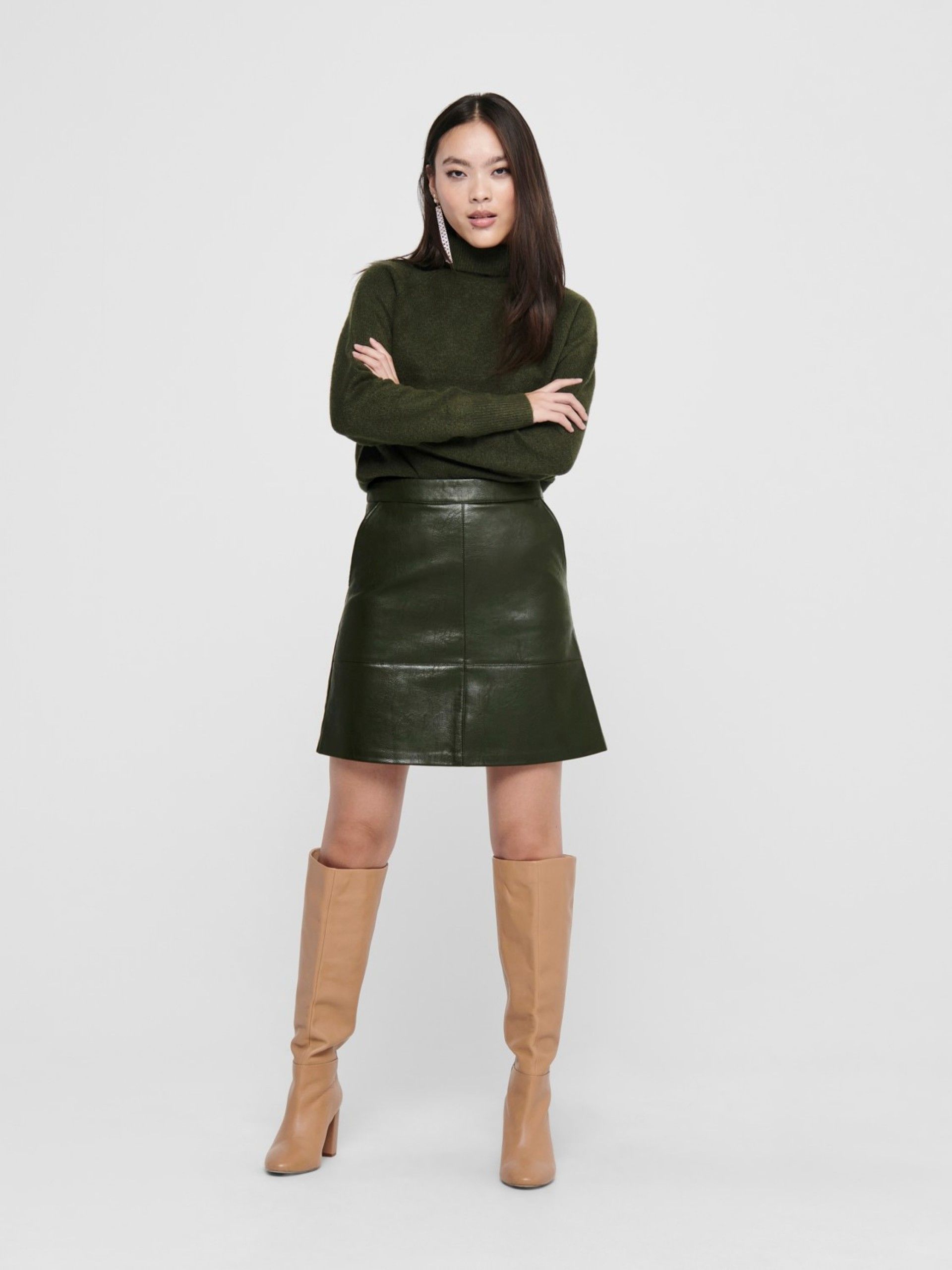 Saia Lisa Faux Leather Only