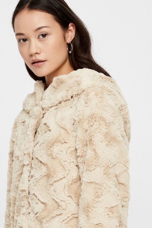 Casaco Mulher Curto HODDY Pelo VERO MODA Casaco Mulher Curto HODDY Pelo VERO MODA