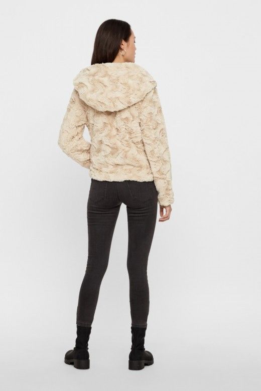 Casaco Mulher Curto HODDY Pelo VERO MODA Casaco Mulher Curto HODDY Pelo VERO MODA