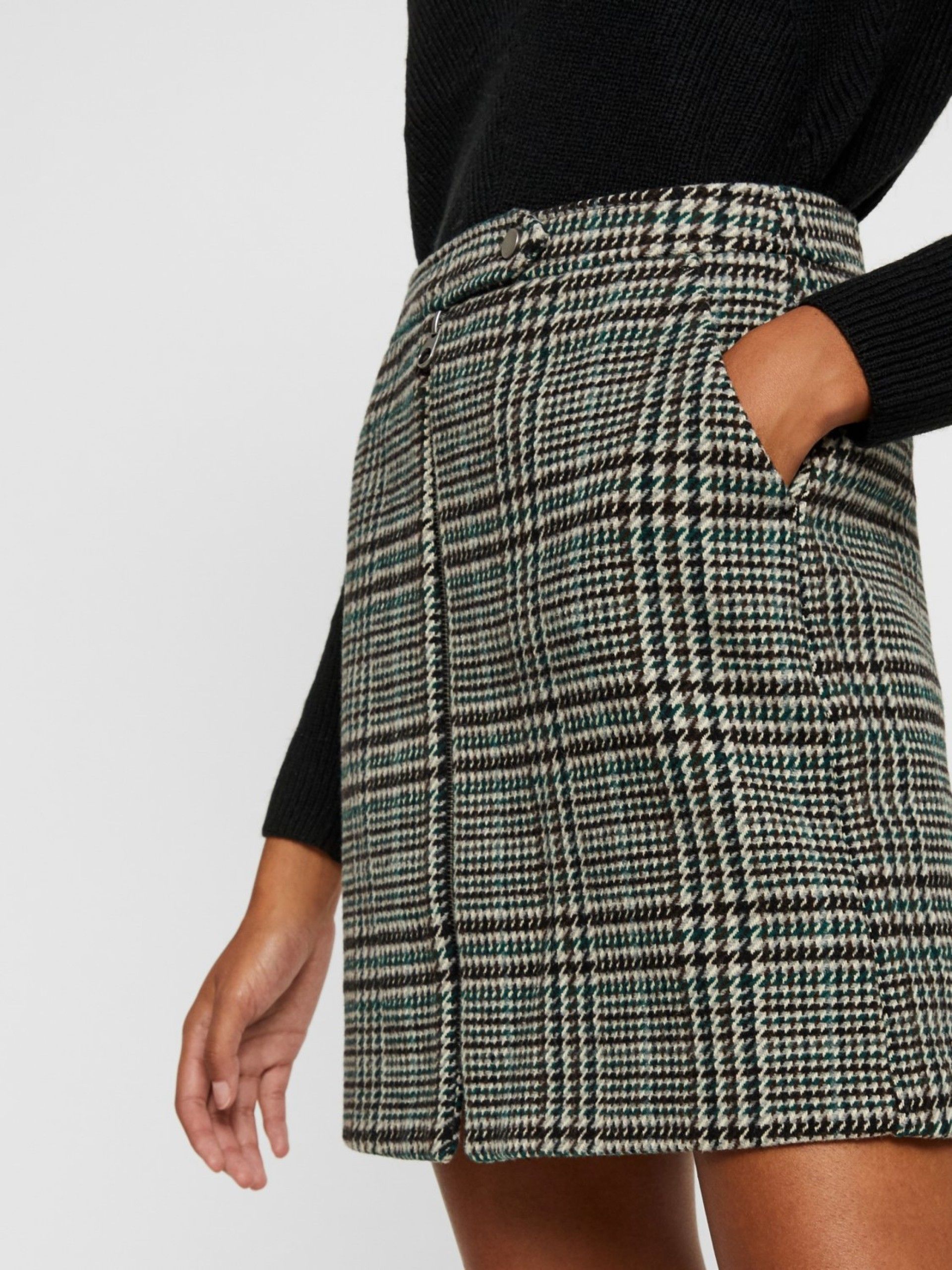 Saia Mulher REBELJANA HW Shot Wool VERO MODA