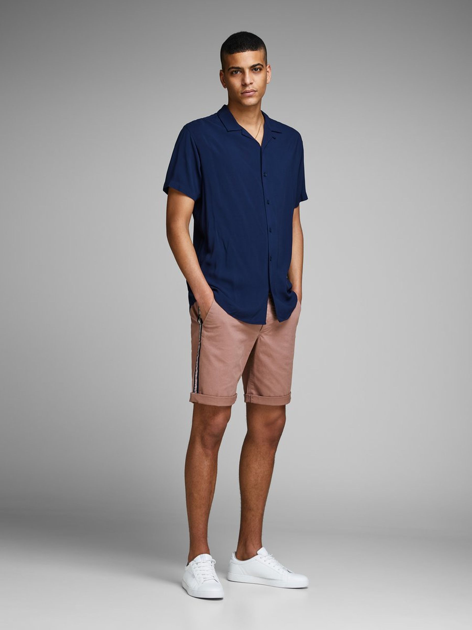 SHORTS HOMEM CHINO ENZO JACK JONES