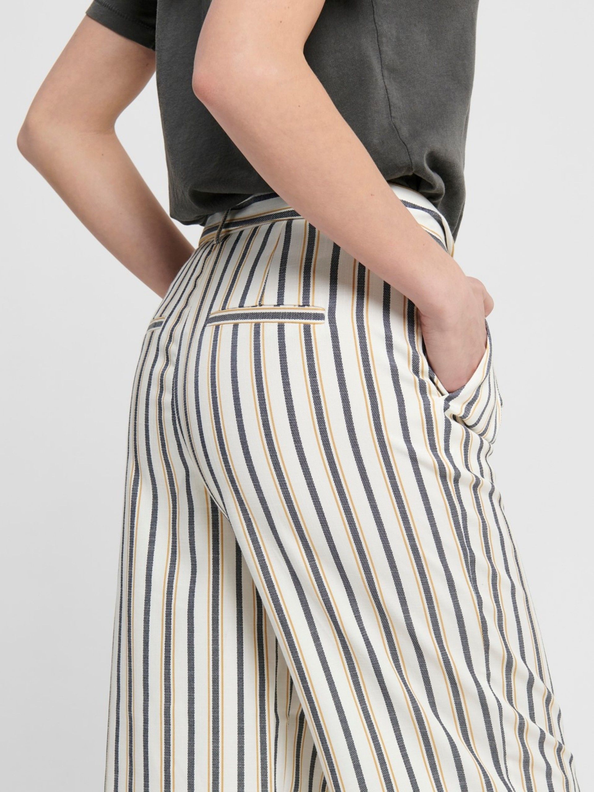 Calça Mulher BIANCA-NATALY Risca ONLY