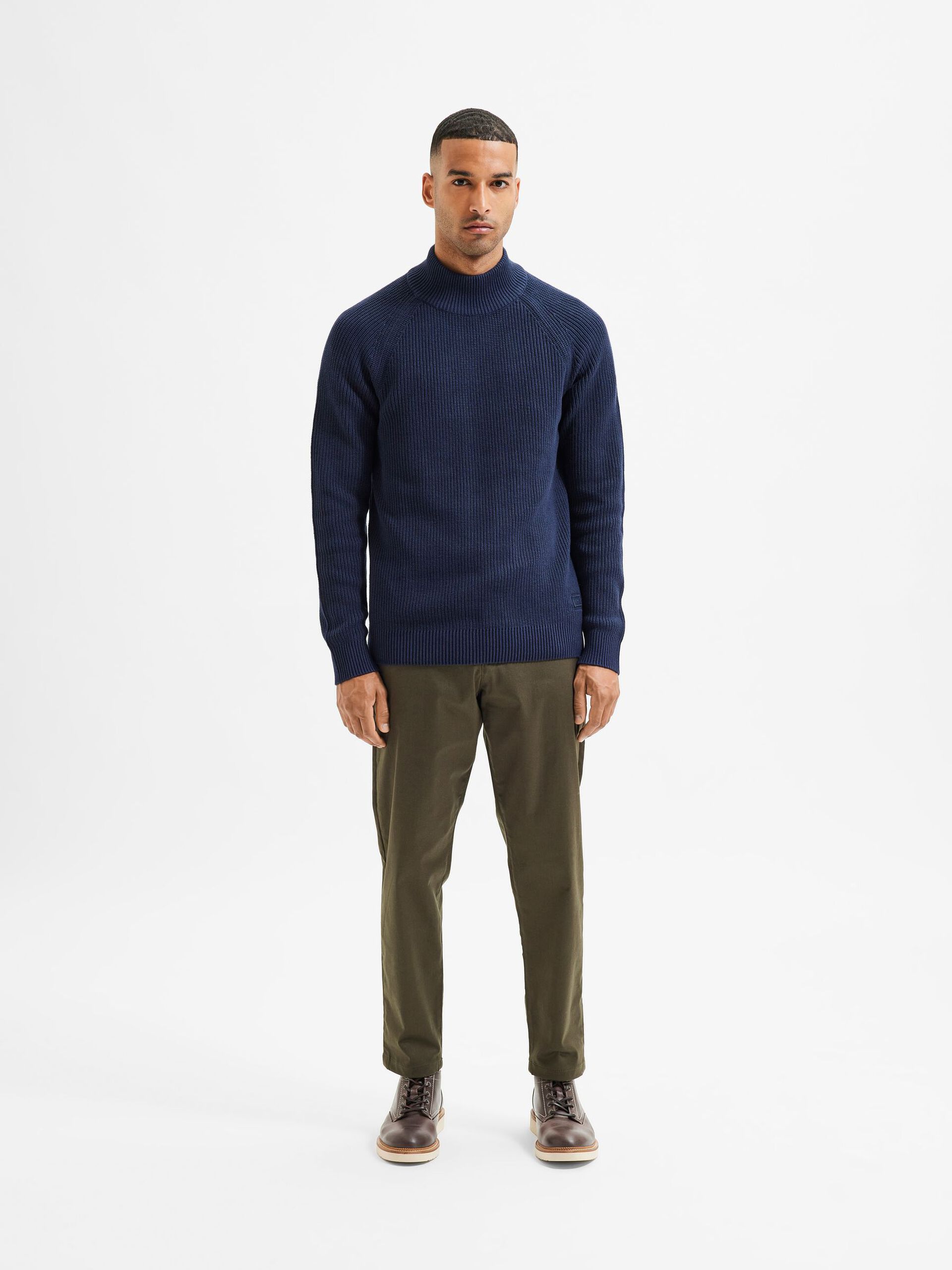 CAMISOLA HOMEM GOLA ALTA SELECTED