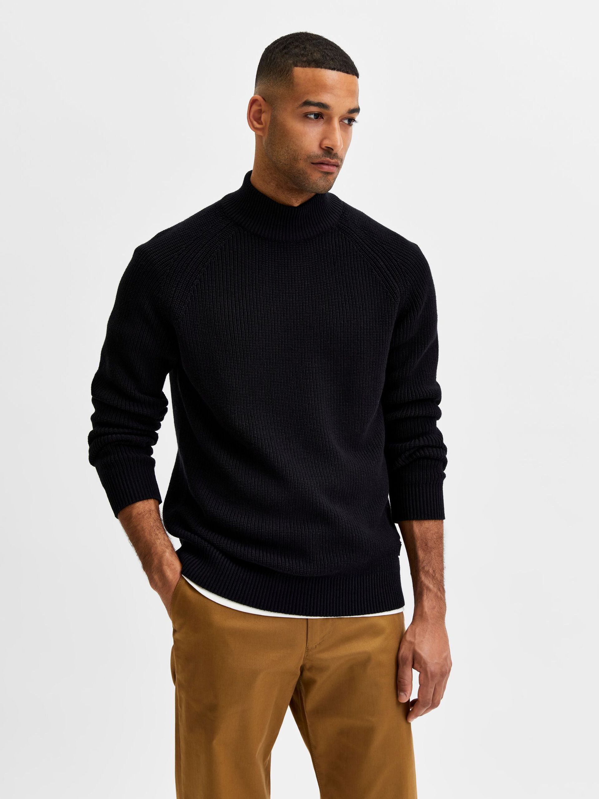 CAMISOLA HOMEM GOLA ALTA SELECTED