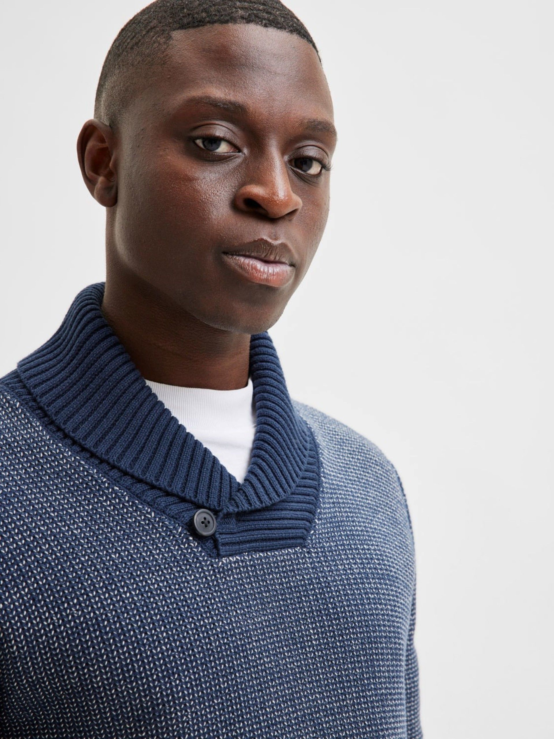 CAMISOLA HOMEM GOLA V SELECTED