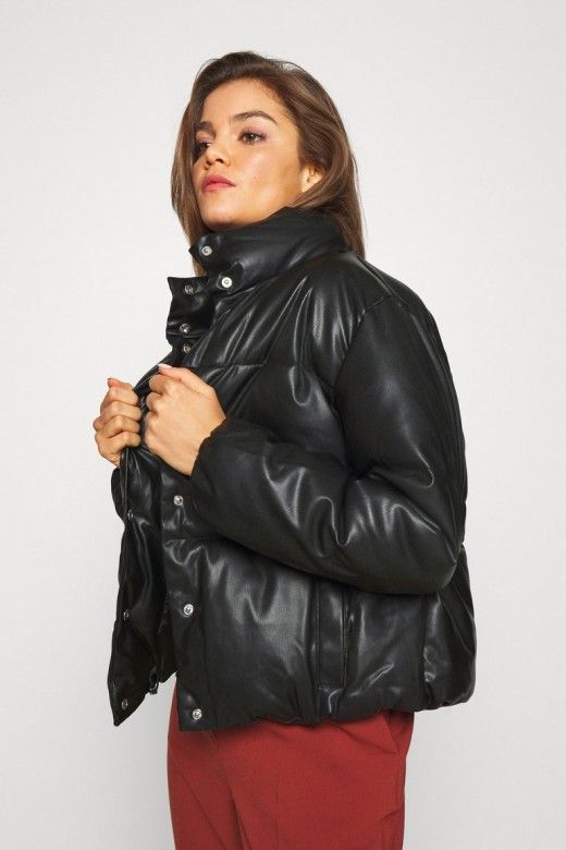 Casaco Mulher EMILY Curto VERO MODA Casaco Mulher EMILY Curto VERO MODA