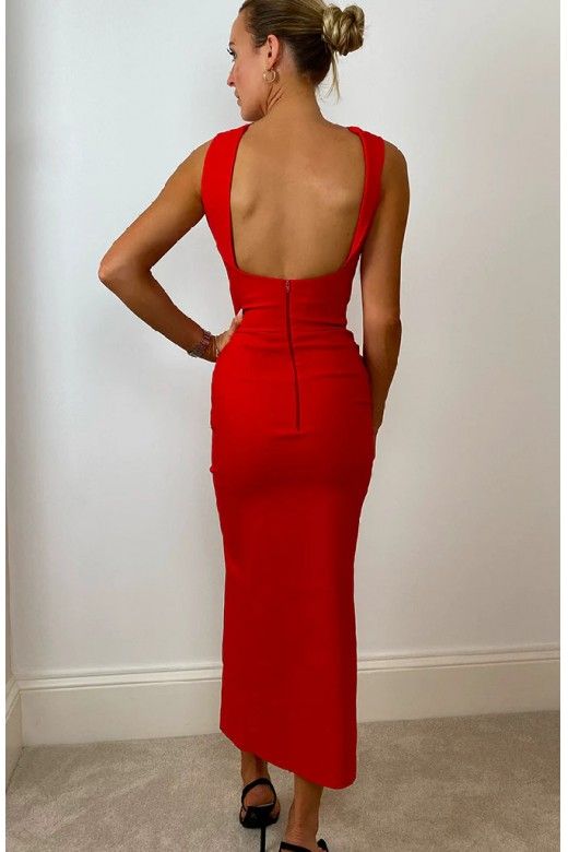 Vestido Midi com Decote Cruzado em Vermelho Vestido Midi com Decote Cruzado em Vermelho