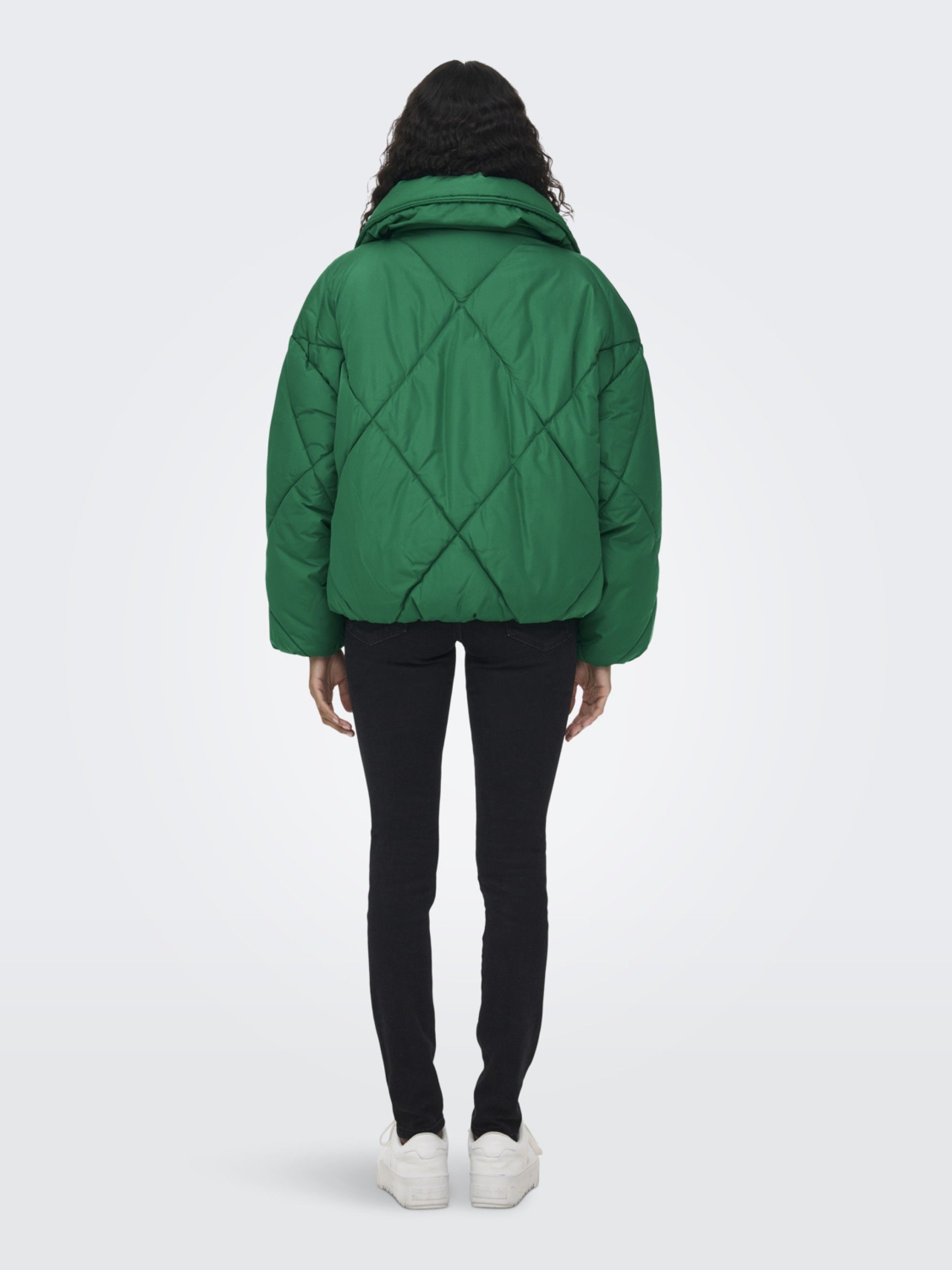 Casaco Alcolchoado Tamara curto Only