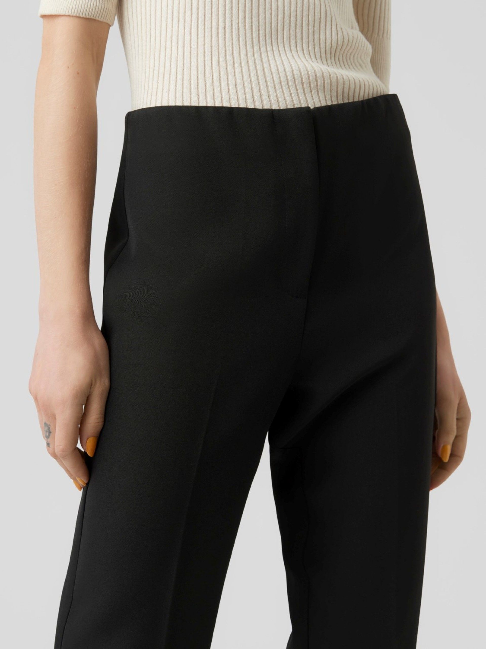 Calça Mulher TALIVIA VERO MODA