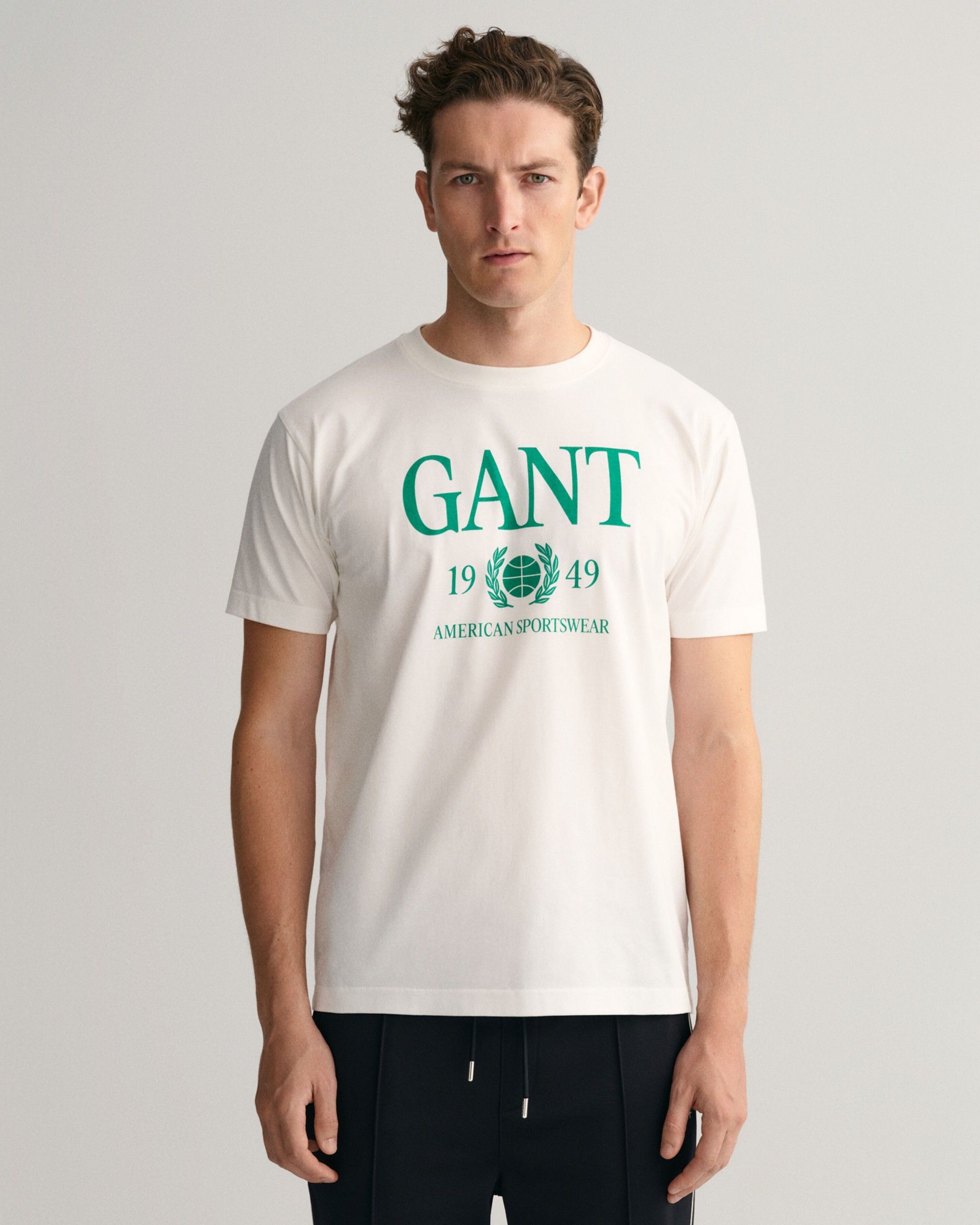 T-Shirt Homem GANT Retro Crest