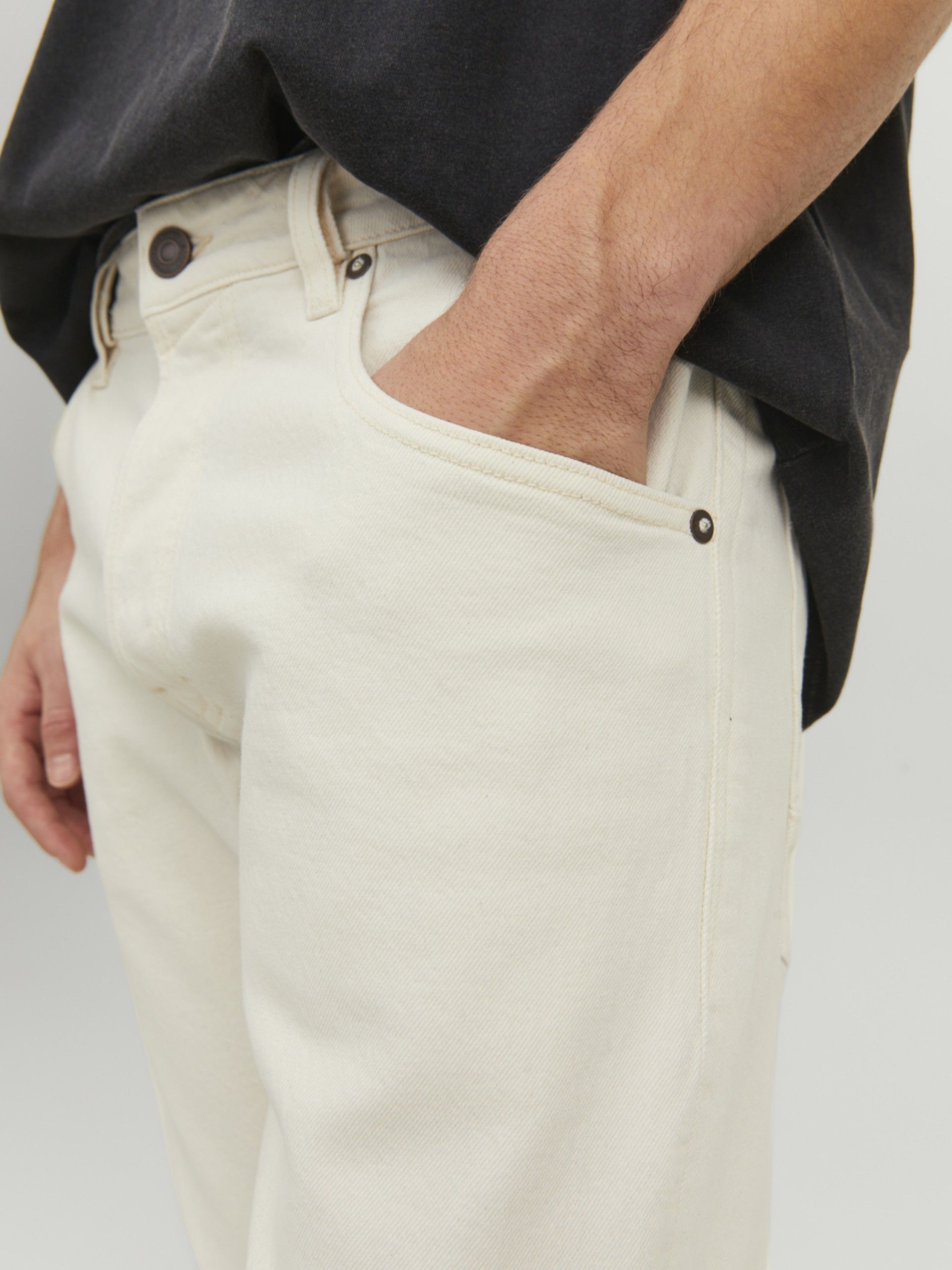 Calça Jeans Homem Frank Cropped Jack & Jones cor Bege