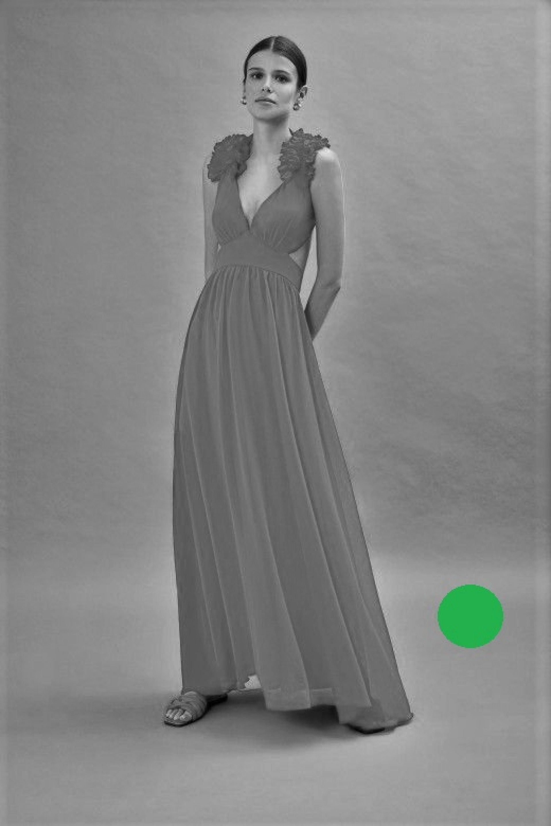 Vestido Longo Com Folhos Arggido