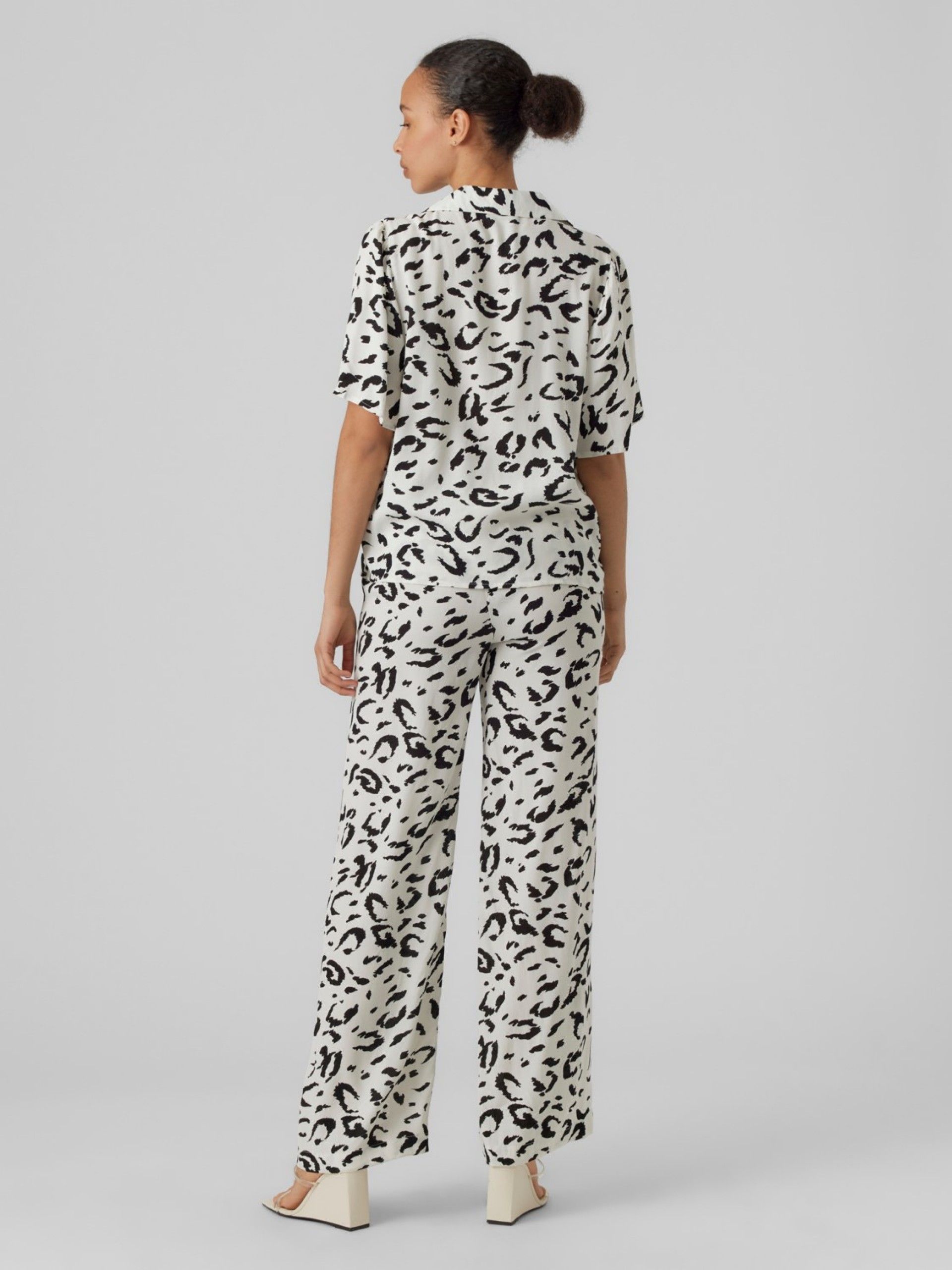 Calça Mulher FERGIE NW Flared VERO MODA