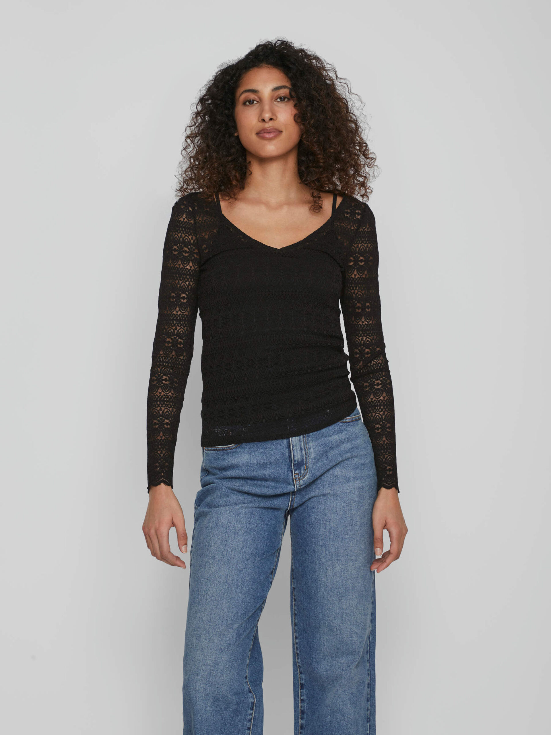 Top CHIKKA Renda VILA