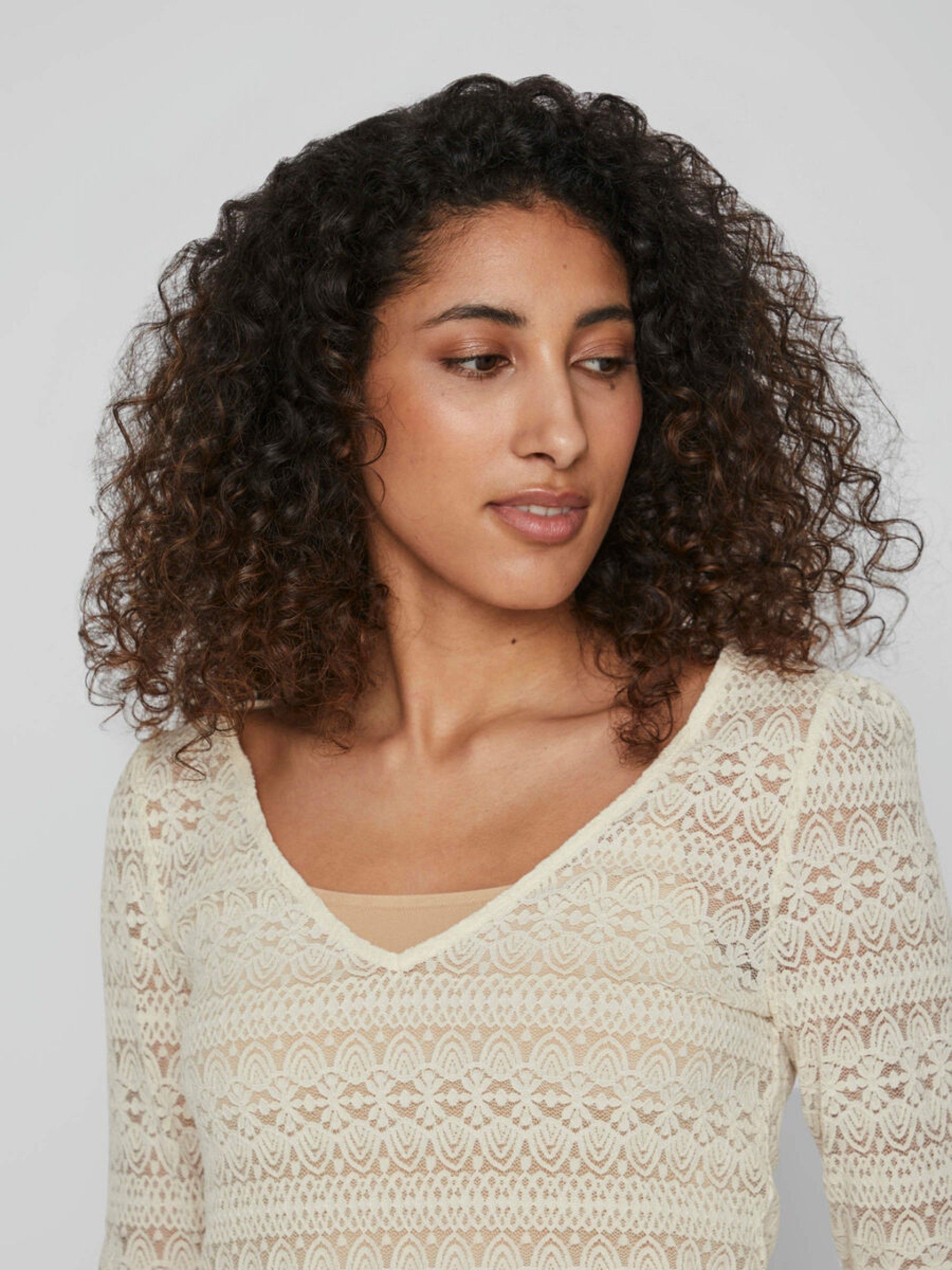 Top CHIKKA Renda VILA