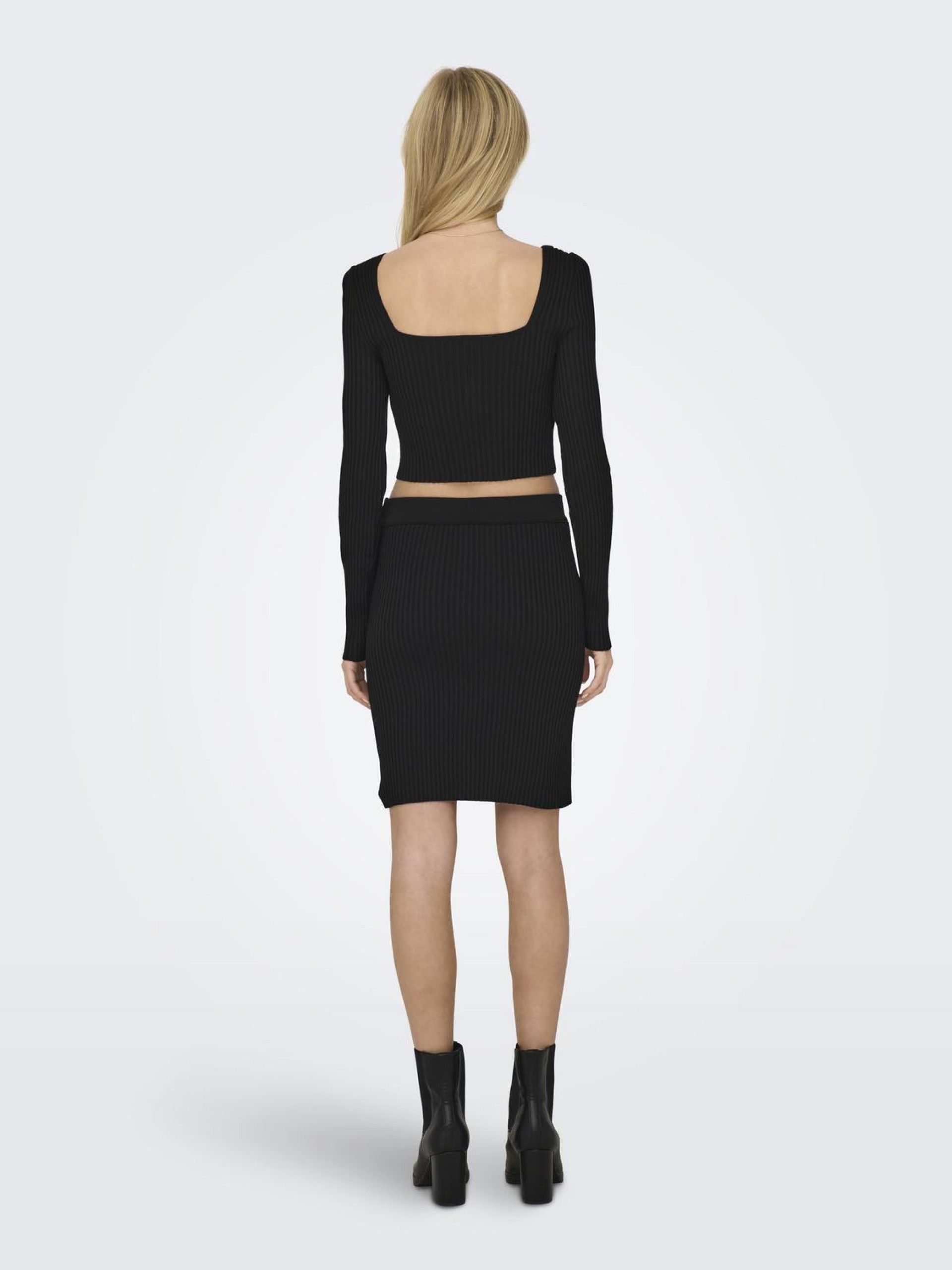 Top LISA SQUARENECK ONLY