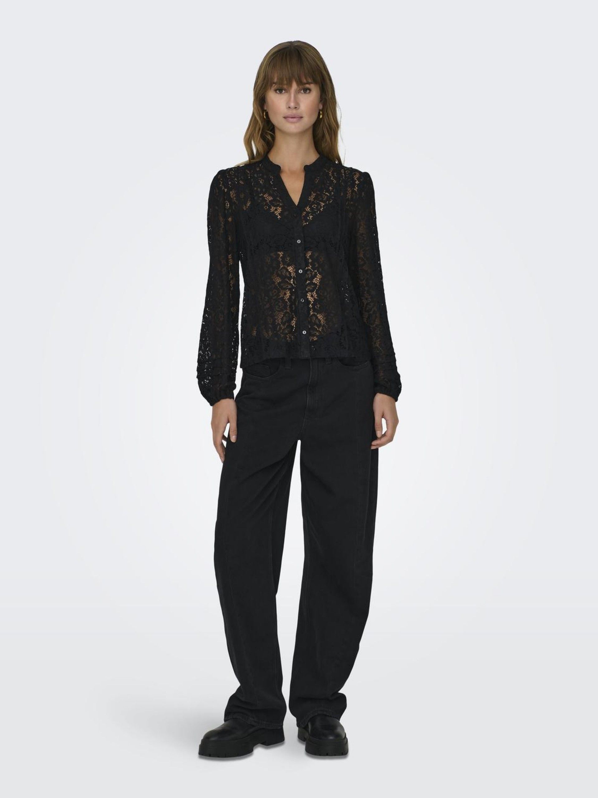 Blusa KRIZIA V Renda ONLY
