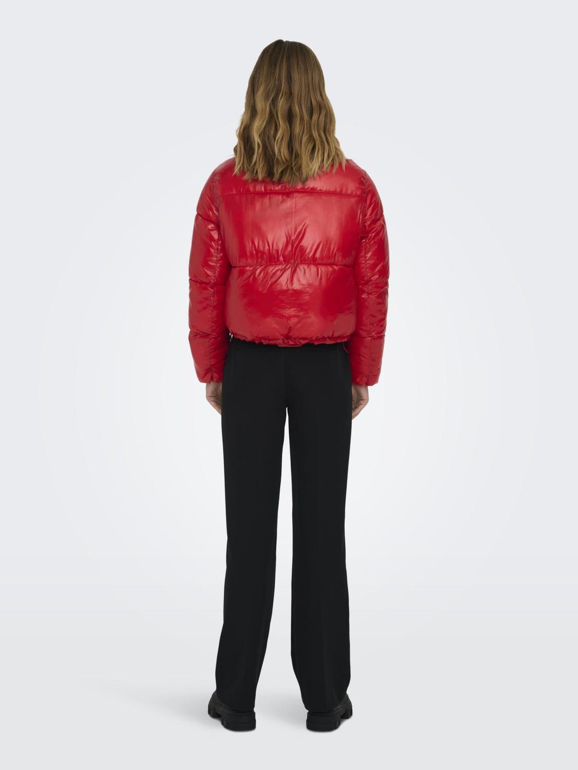 Casaco Mulher SKY Puffer curto ONLY