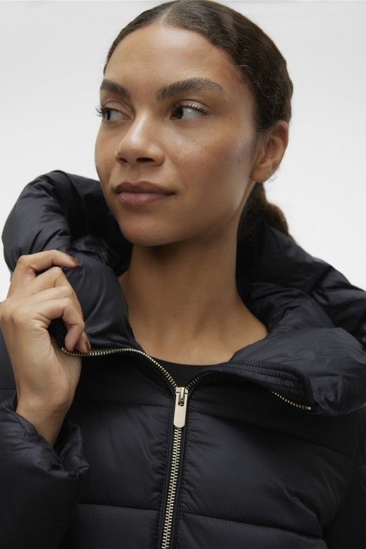Casaco Mulher Acolchoado c/cint Capuz VERO MODA Casaco Mulher Acolchoado c/cint Capuz VERO MODA