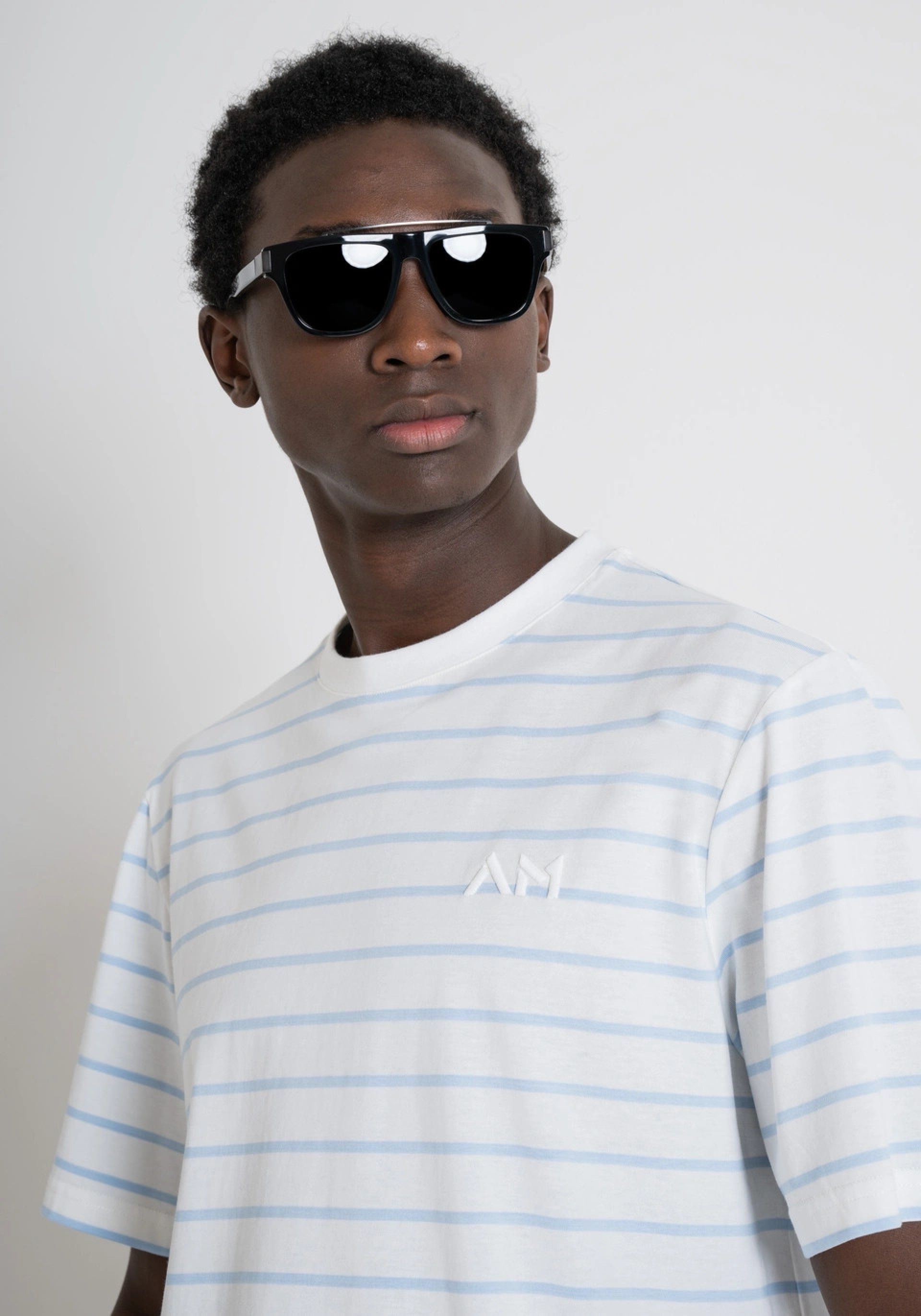 T-Shirt Homem Relaxed Fit Riscas Antony Morato