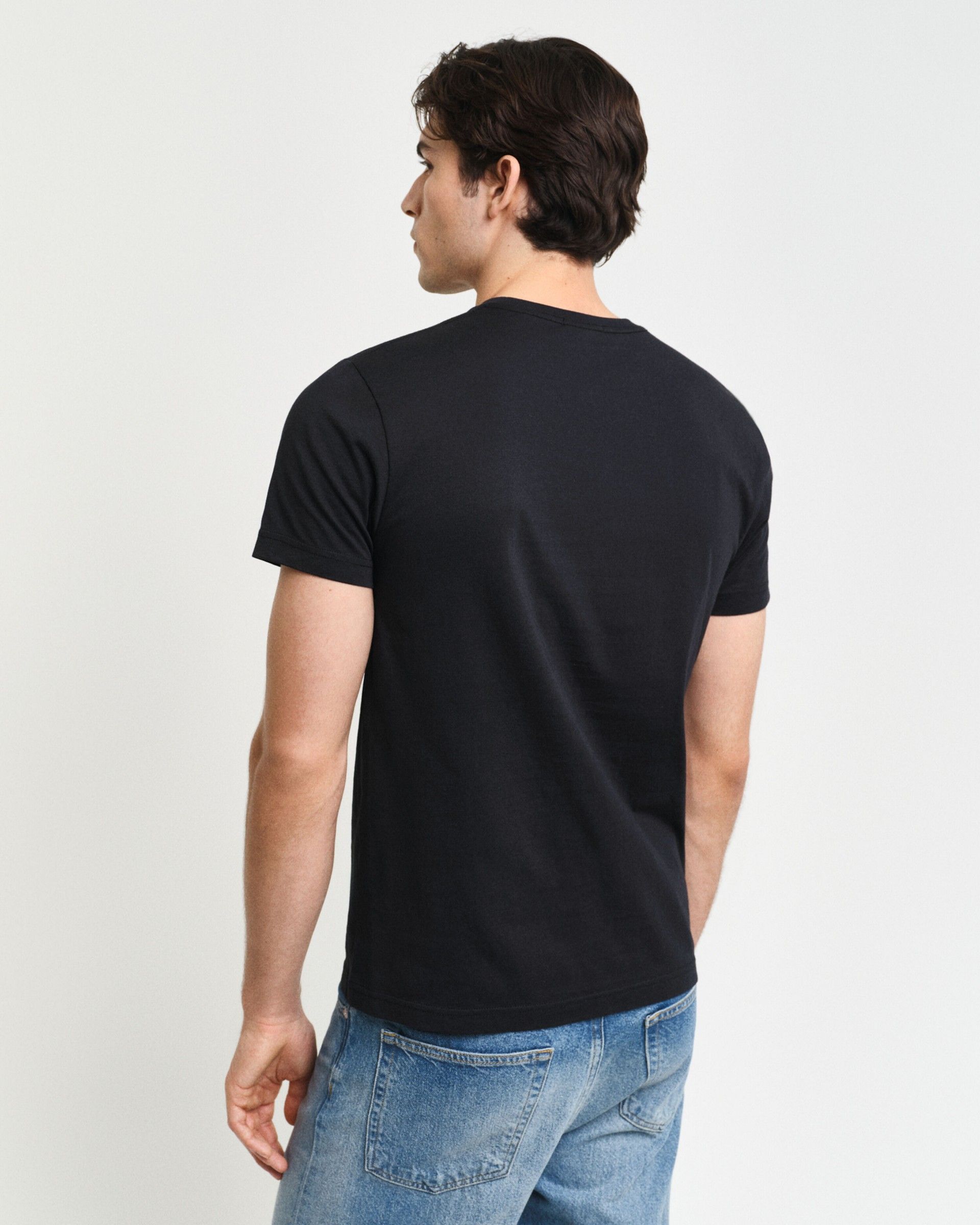 T-Shirt Homem GANT Slim SHIELD