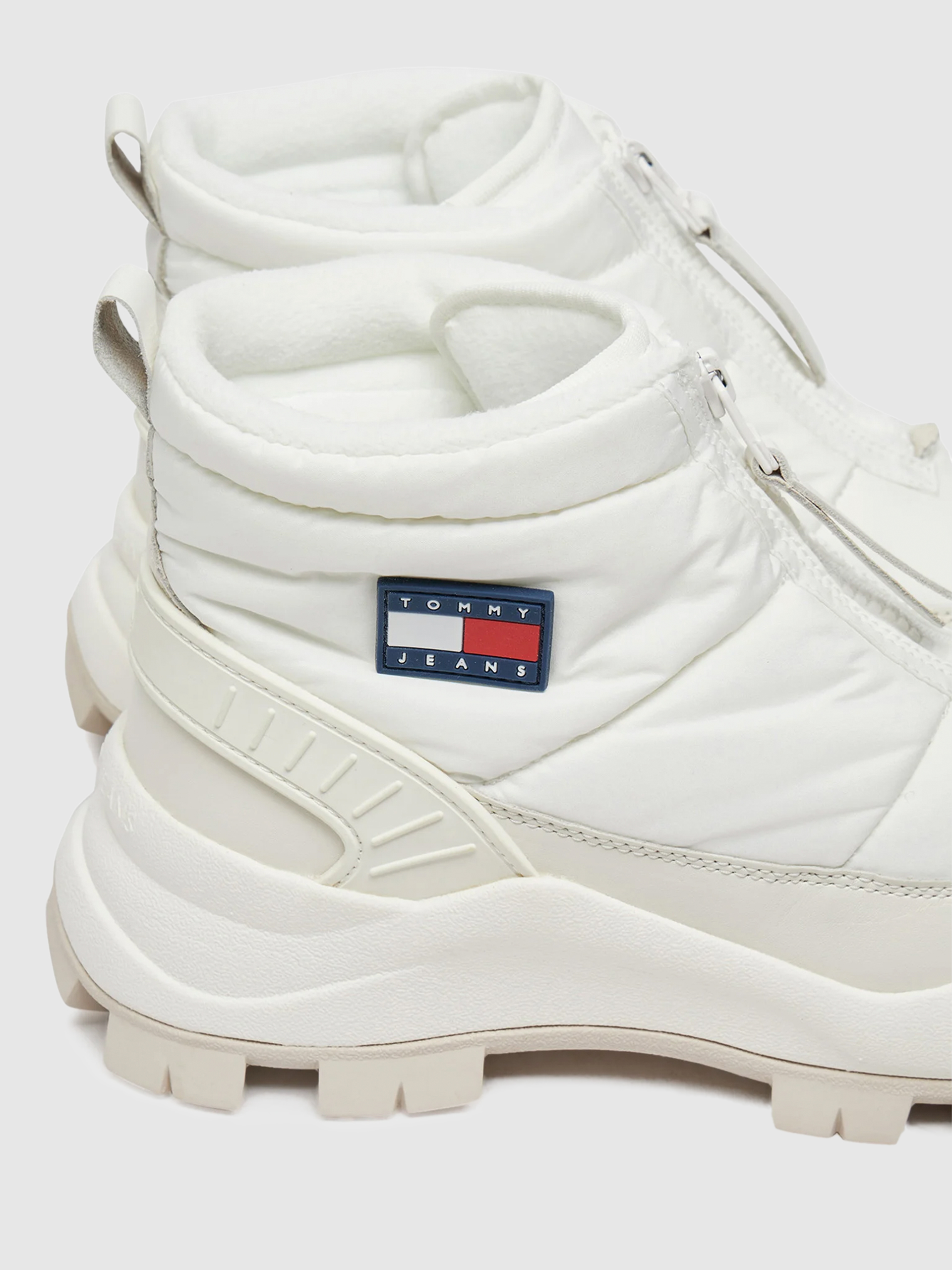 Bota Mulher Tommy Hilfiger Hybrid em Bege Ecru