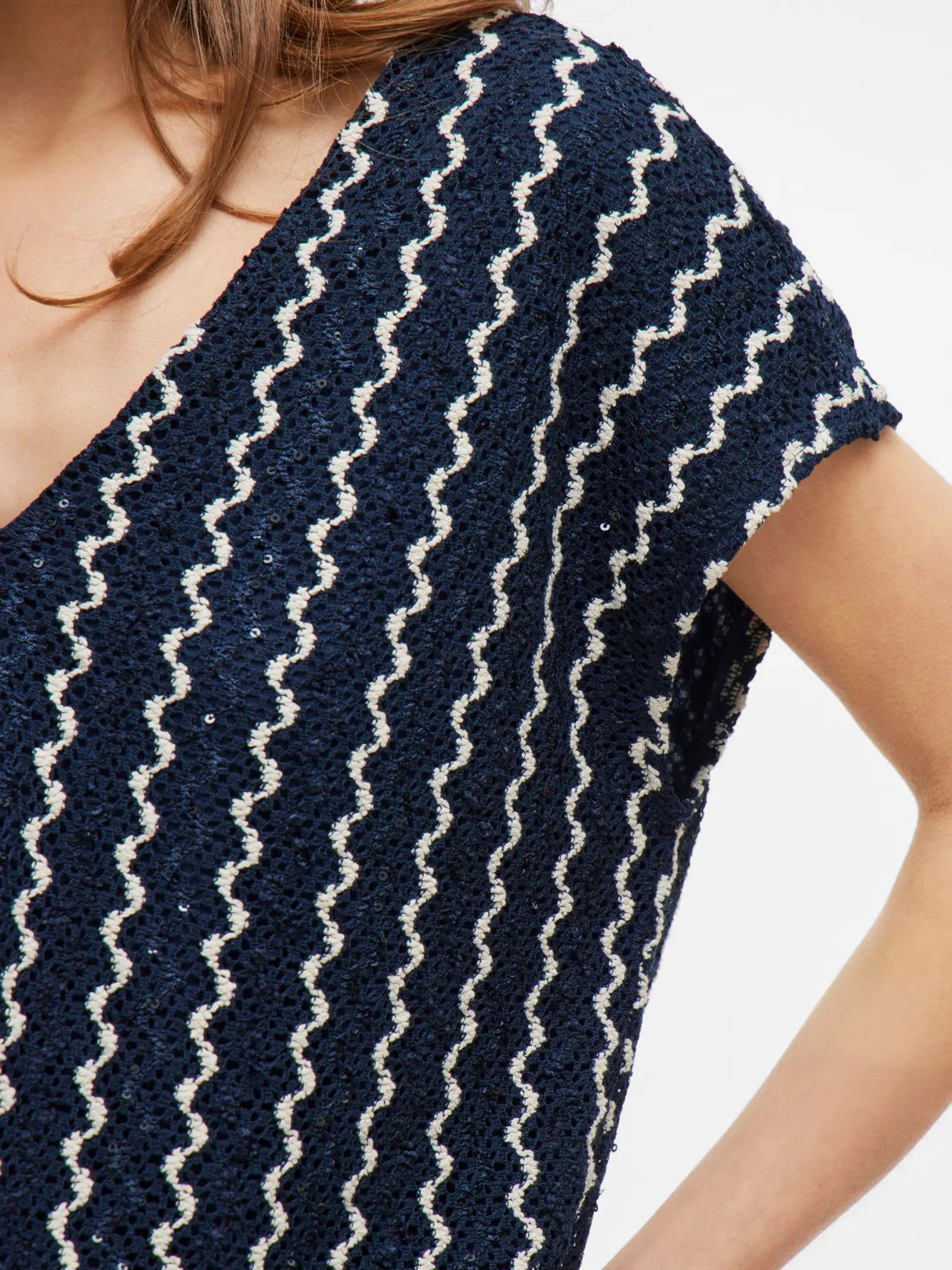 Top Malha V ELLEN sem mangas