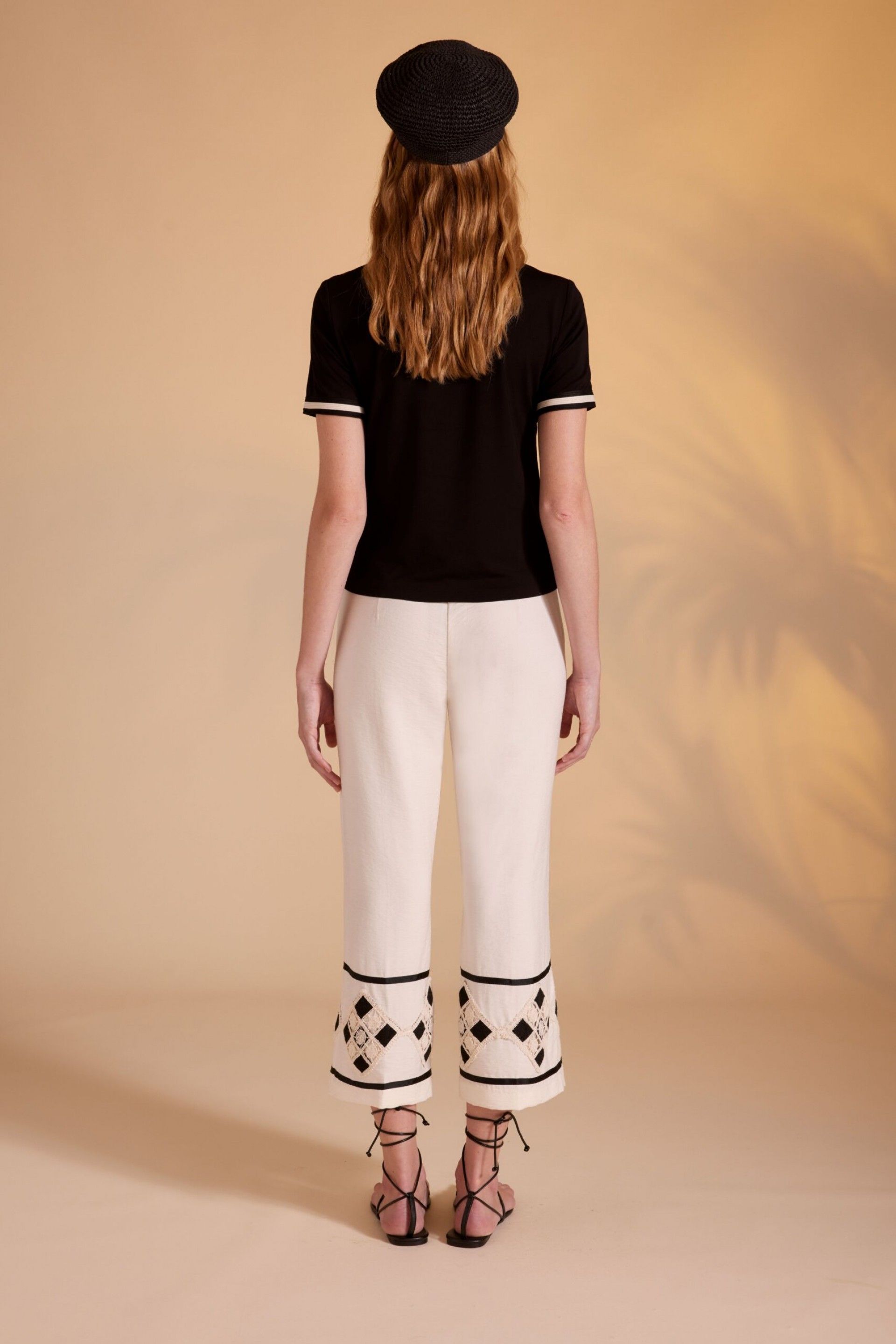 Camisola ARGGIDO bordados meia manga