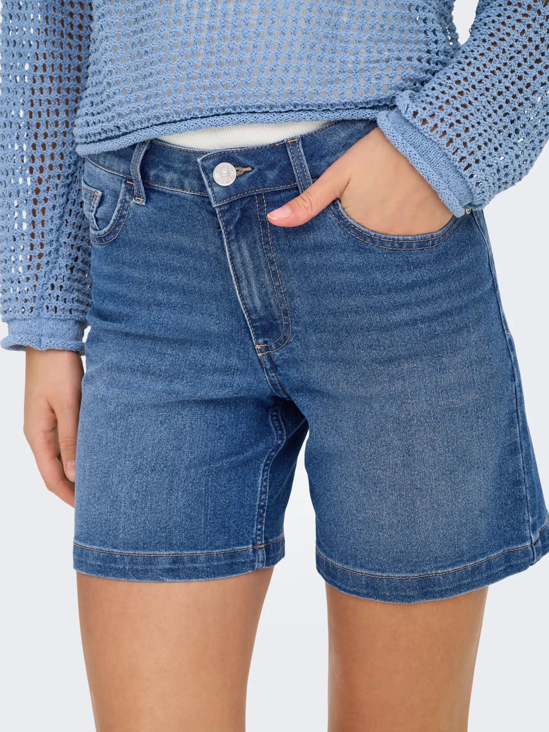 Calção Jeans MIA MW MOM Shorts 15352303 ONLY