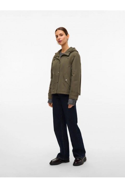 Parka Mulher Curta com Capuz GAIL CICI VERO MODA Parka Mulher Curta com Capuz GAIL CICI VERO MODA