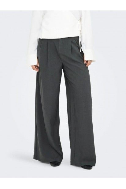 Cala Mulher classic com pregas SVEA ONLY