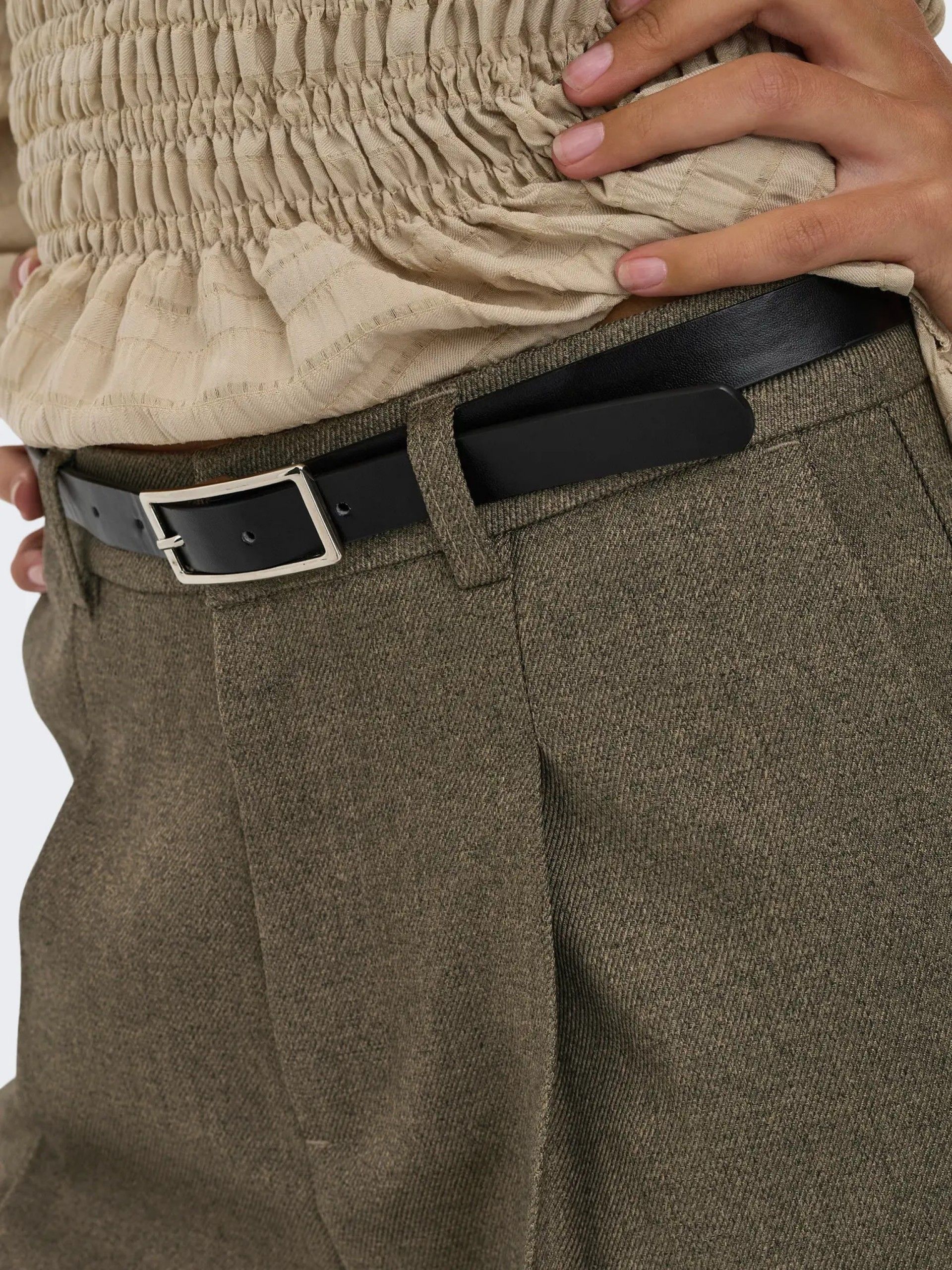 Calça Mulher prega com cinto HAYES HW ONLY JDY