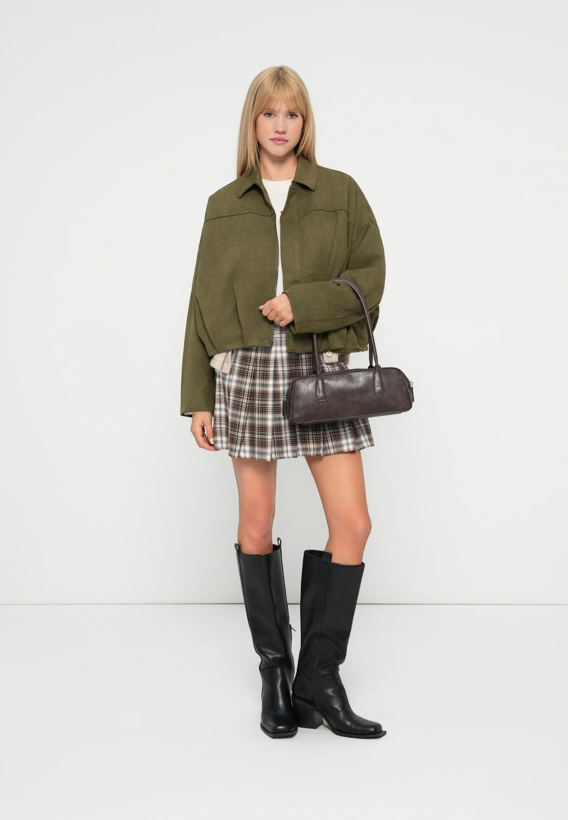 Casaco Mulher curto Faux Suede VIRAL VILA