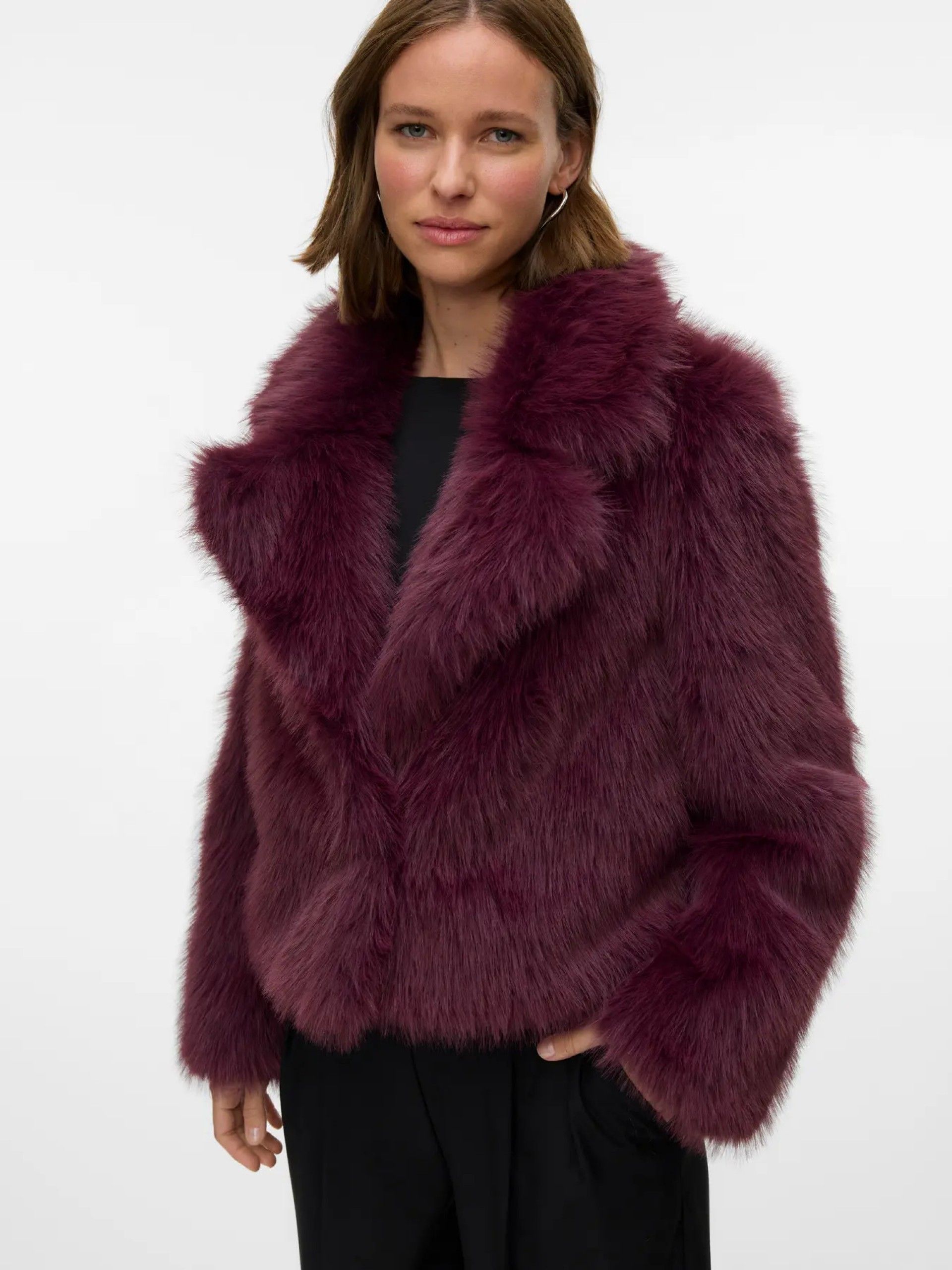 Casaco Mulher Curto Faux Fur Artificial NORA VERO MODA