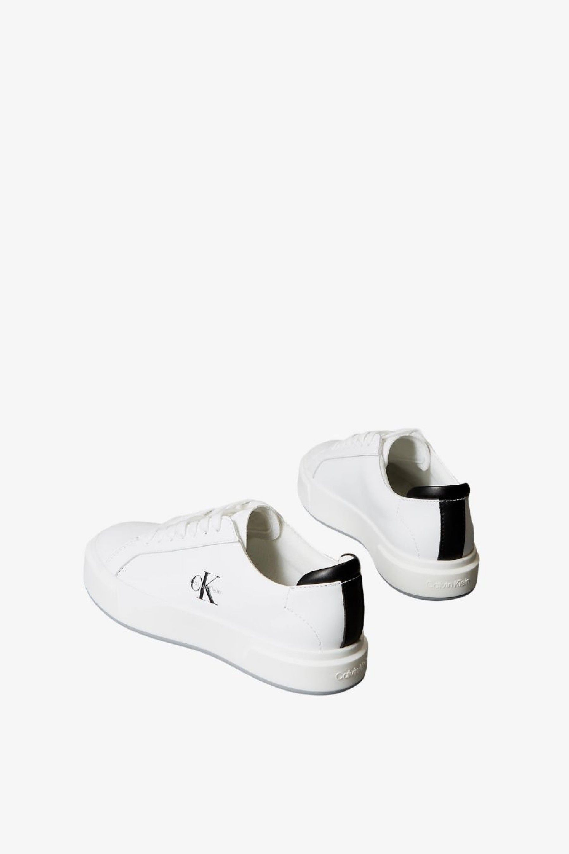 Ténis de Senhora em Pele com Logo Calvin Klein