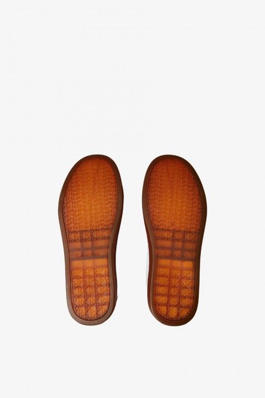 Sapatilha em Pele Lisa com Sola Flexível Calvin Klein Sapatilha em Pele Lisa com Sola Flexível Calvin Klein