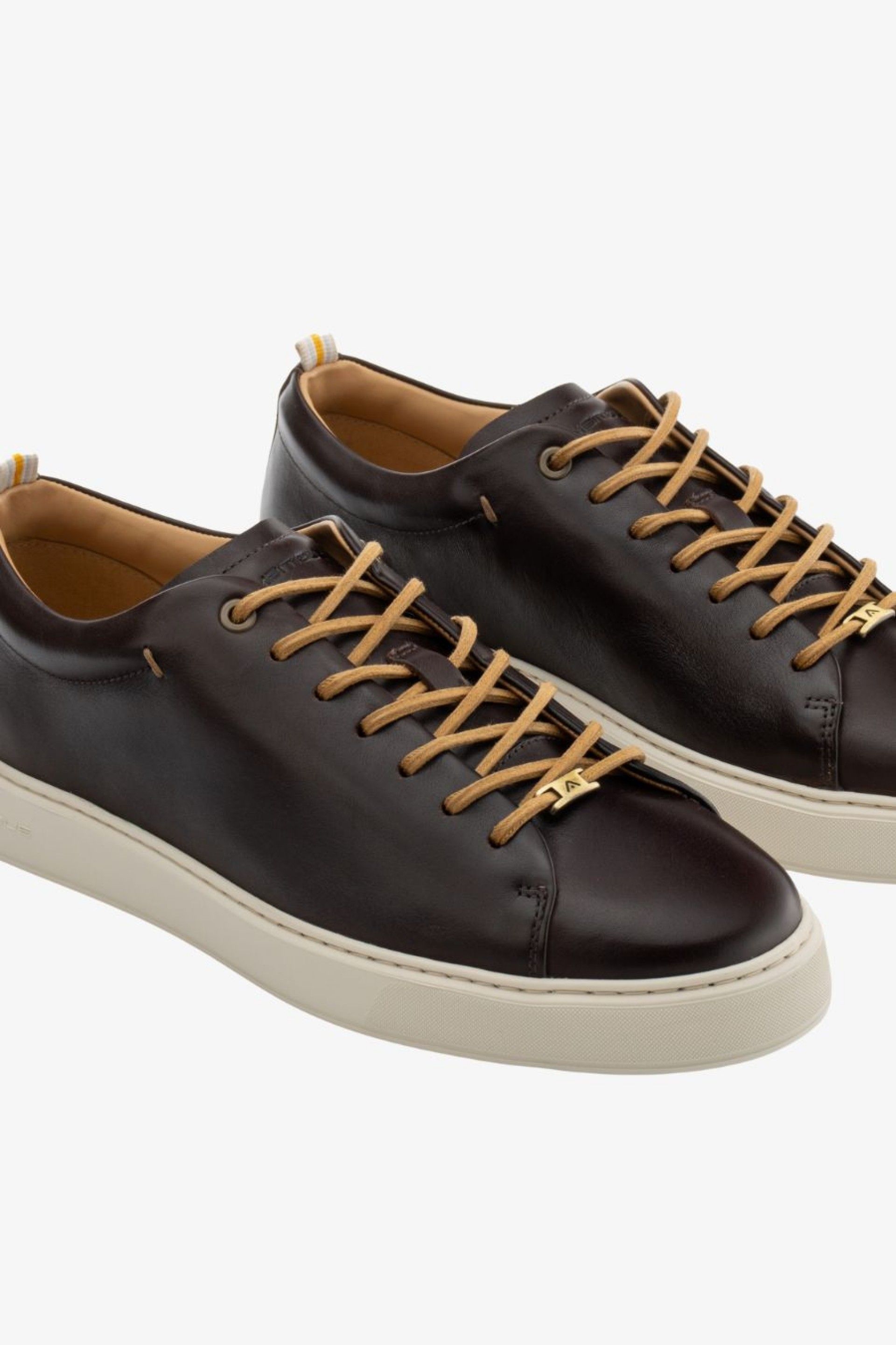 Sapatilha Homem Ambitious Pele