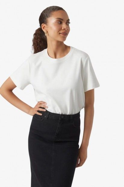 T-Shirt Mulher NAIMA AWARE VERO MODA