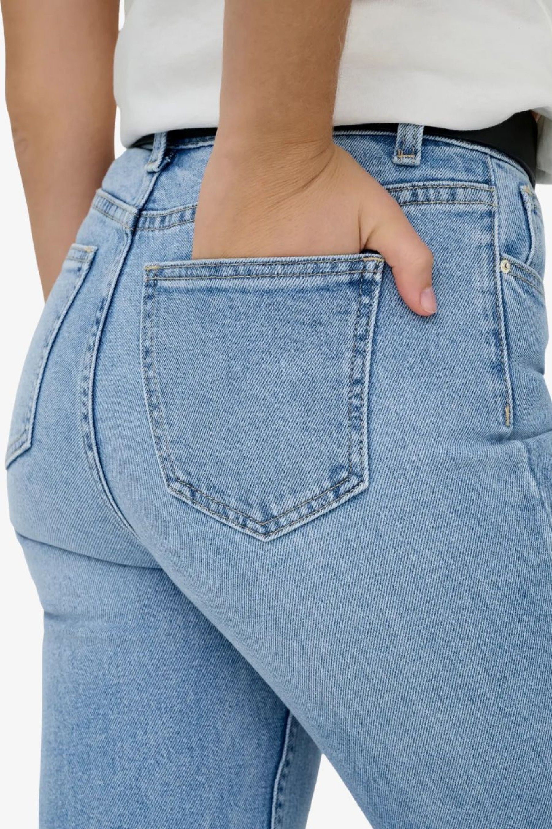 Calça Jeans Mulher EMILY HW Straight ONLY