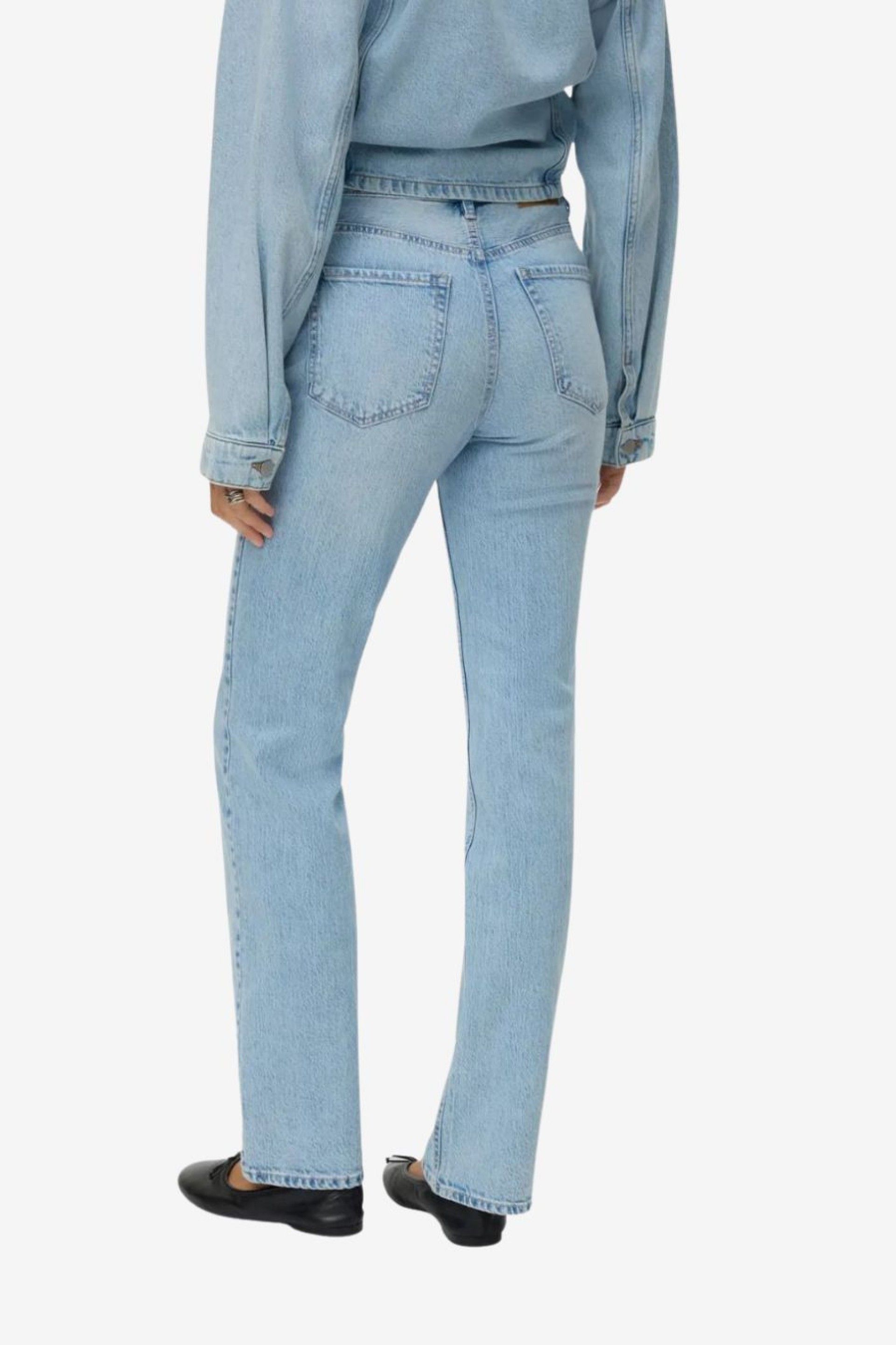 Calça Jeans Mulher TESSA HR Straight VERO MODA