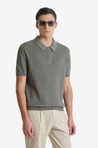 Polo Malha Zip ANTONY MORATO Regular Fit MMSW01590 FA200082 Polo Malha Zip ANTONY MORATO Regular Fit MMSW01590 FA200082