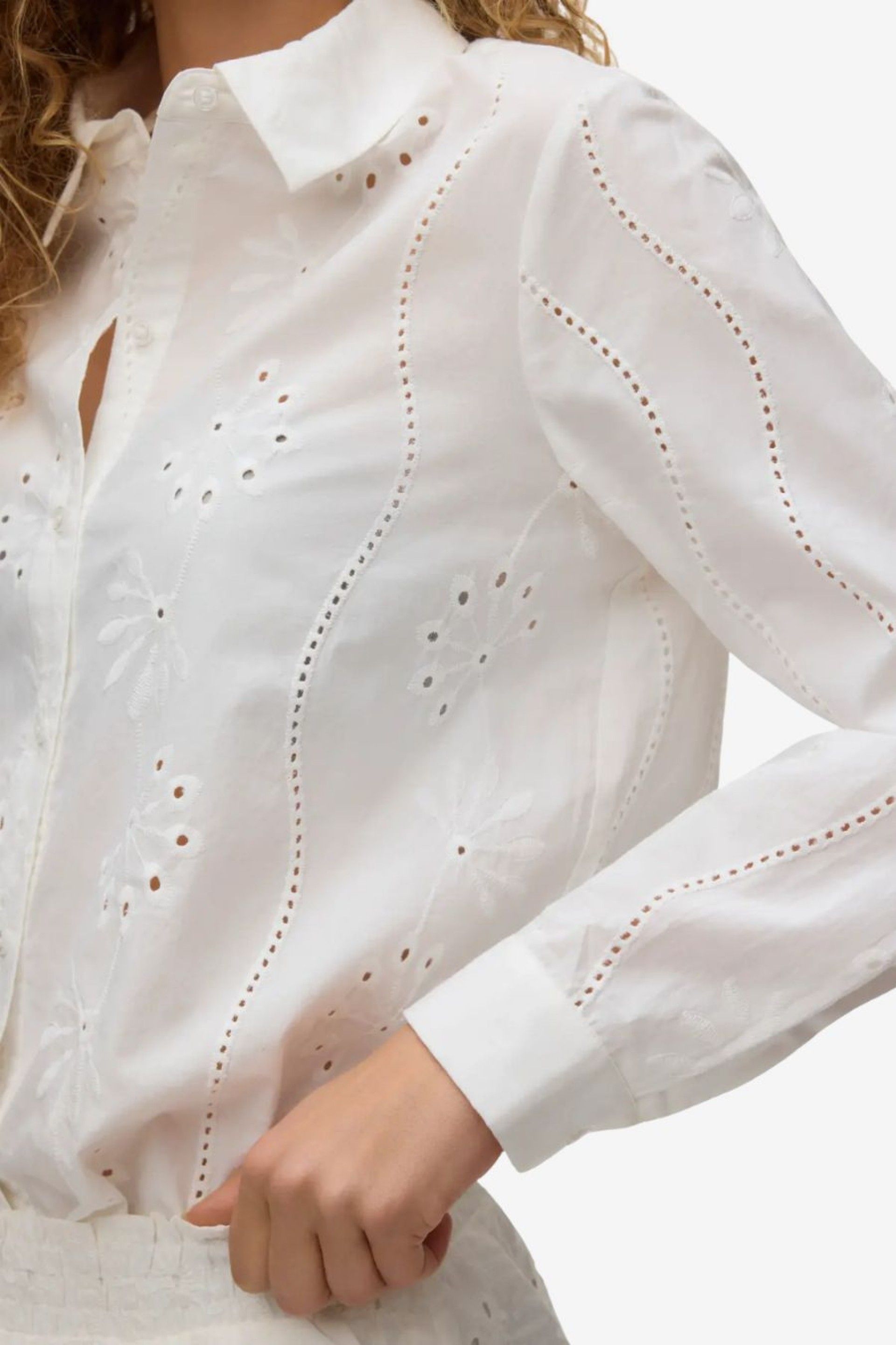 Blusa Karina Bordado Vero Moda