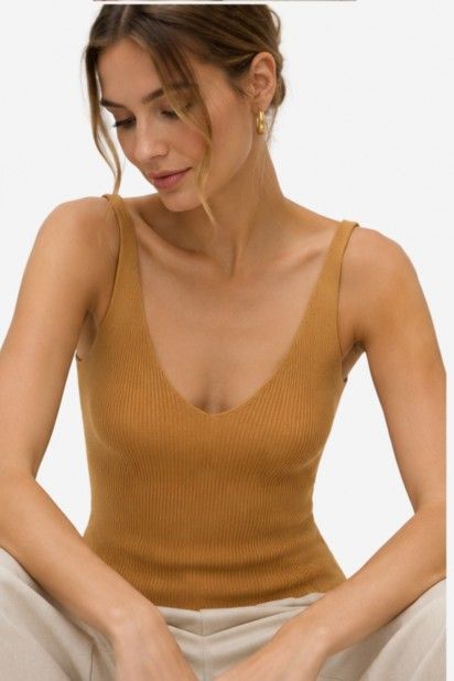 VILA Wenne Top Malha Alças Decote em Bico Mulher VILA Wenne Top Malha Alças Decote em Bico Mulher