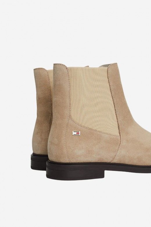 Bota Mulher Chelsea em Camurça da Tommy Hilfiger Bota Mulher Chelsea em Camurça da Tommy Hilfiger