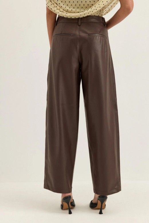 Calça Only Neli Faux Lea Barrel Calça Only Neli Faux Lea Barrel