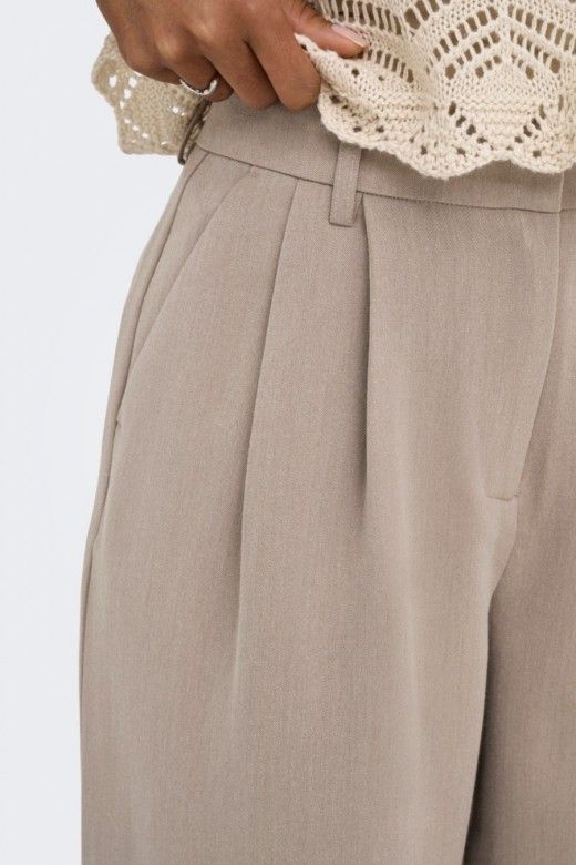 Calça Mulher HATTIE HW PLEAT STR ONLY Calça Mulher HATTIE HW PLEAT STR ONLY